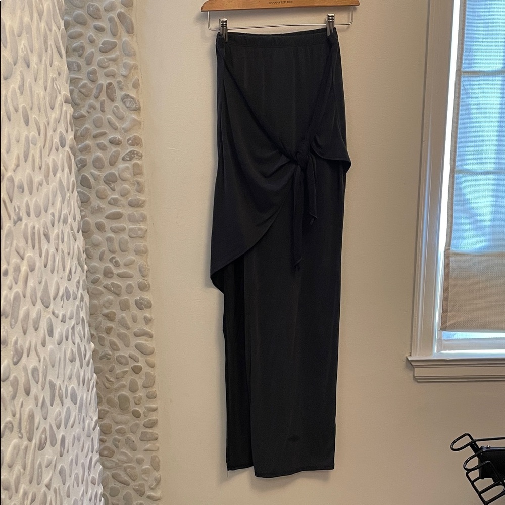 Elegant Black Women's Skirt